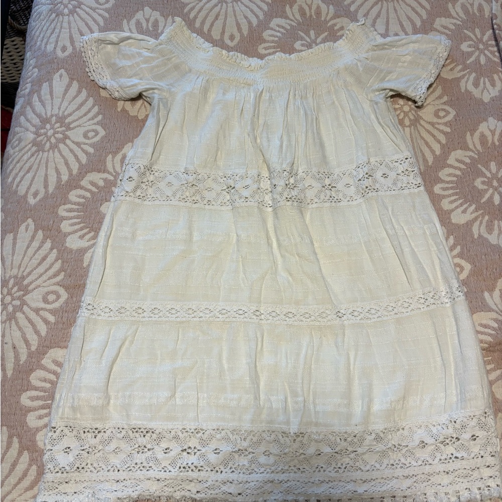 American Eagle Outfitters Cream Lace dress